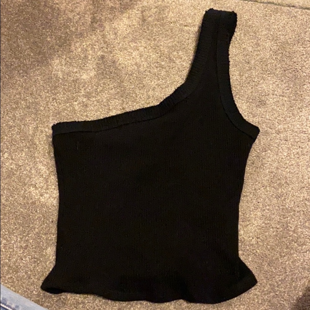 One shoulder black cropped top size L